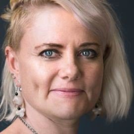 Laura Jordan Bambach - Professional null Speaker