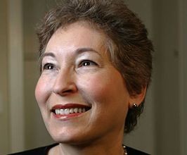 Elinor Lipman - Professional Authors Speaker