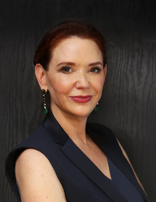 Sally Hogshead - Professional null Speaker