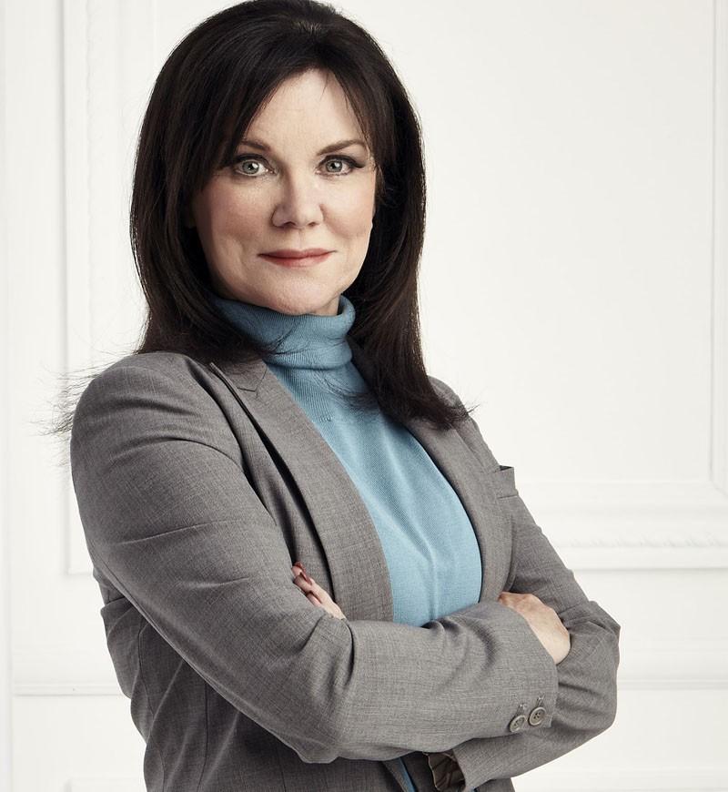 Candice DeLong - Professional Speakers Booking