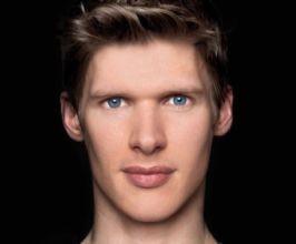 Lucas Steele - Professional null Speaker