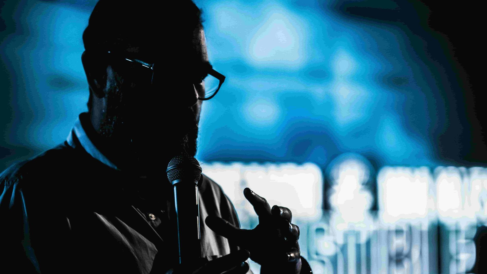 Over Two Decades of Excellence: The Speaker Booking Agency Story