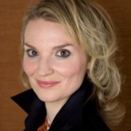 Alyse Nelson - Professional Speakers Booking