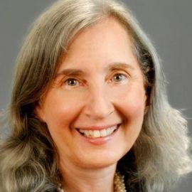 Nell Minow - Professional Speakers Booking