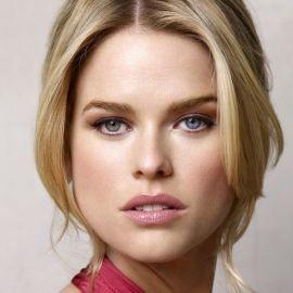Alice Eve - Professional null Speaker