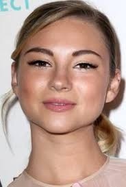 Allie Gonino - Professional null Speaker