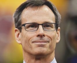 Tom Staggs - Professional Speakers Booking