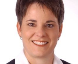 Annette Breaux - Professional Speakers Booking