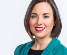 Chelsea Shields - Professional Speakers Booking