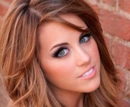 Angie Miller - Professional null Speaker