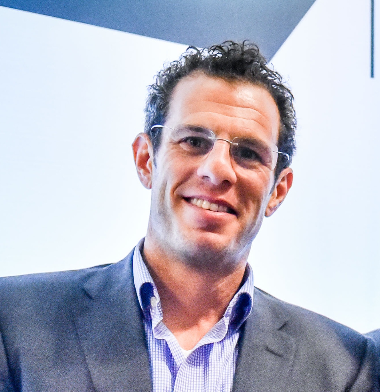 Doug Lansky - Professional Speakers Booking