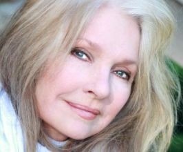 Jennifer O'Neill - Professional Speakers Booking