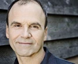 Scott Turow - Professional null Speaker