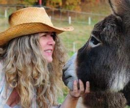 Suzanne McMinn - Professional null Speaker