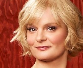 Martha Plimpton - Professional Speakers Booking