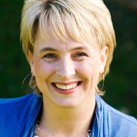 Shaunti Feldhahn - Professional Speakers Booking