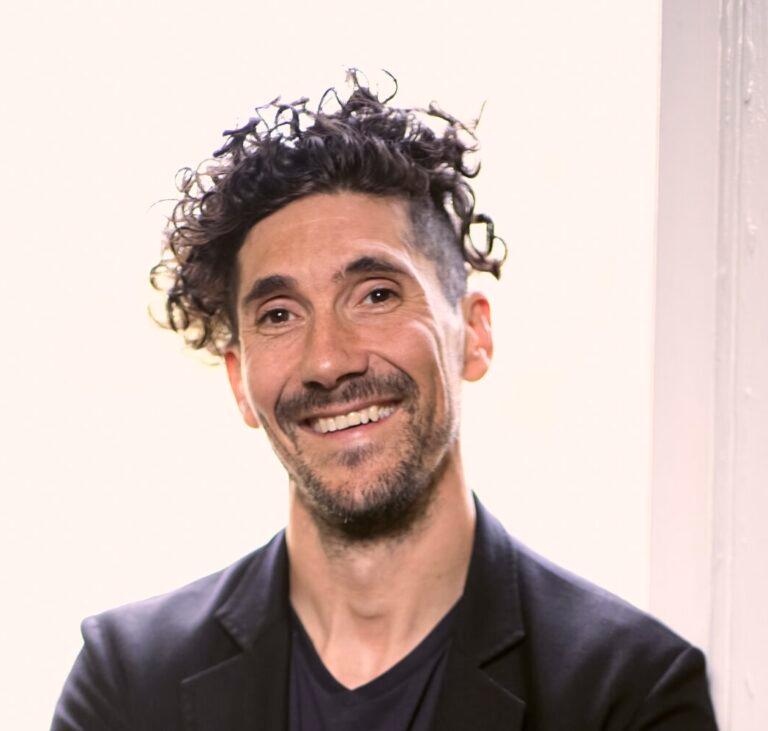 Gus Balbontin - Professional Speakers Booking