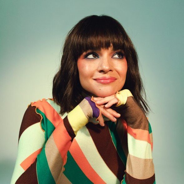 Norah Jones - Professional null Speaker