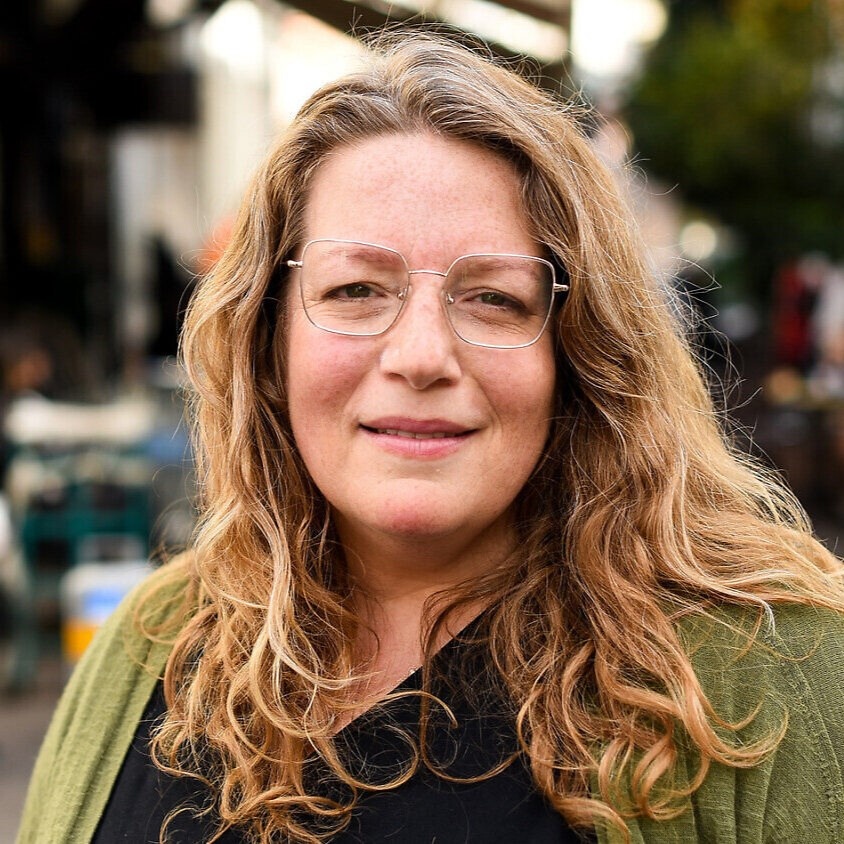 Adeena Sussman - Professional Speakers Booking