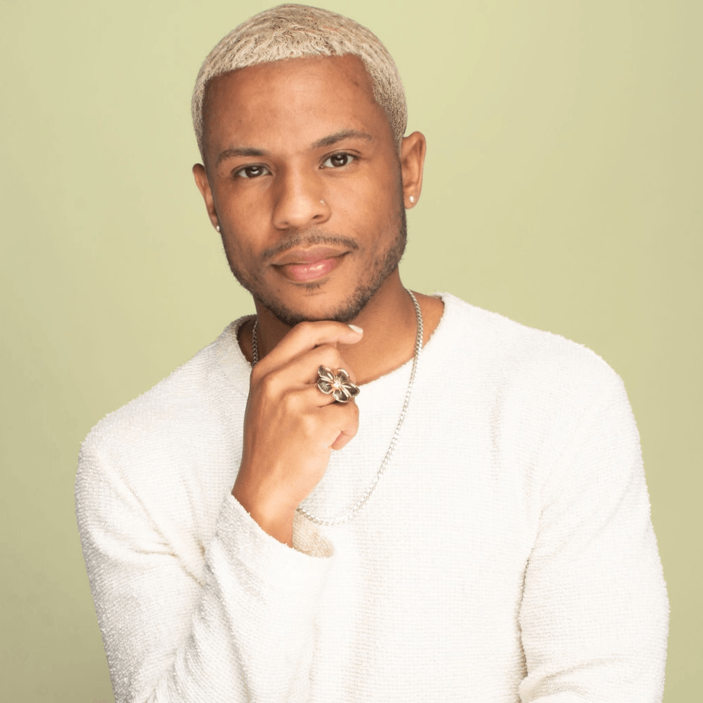 Yolo Akili Robinson - Professional Speakers Booking