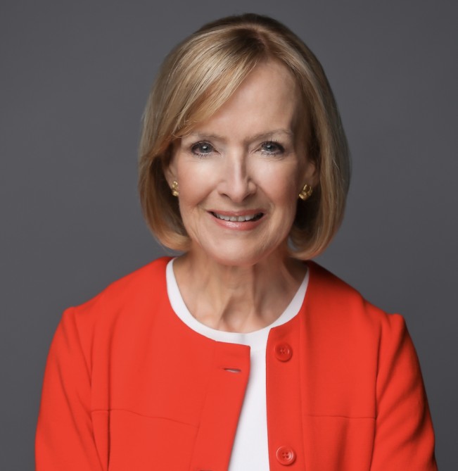 Judy Woodruff’s Booking Agent and Speaking Fee Speaker Booking Agency